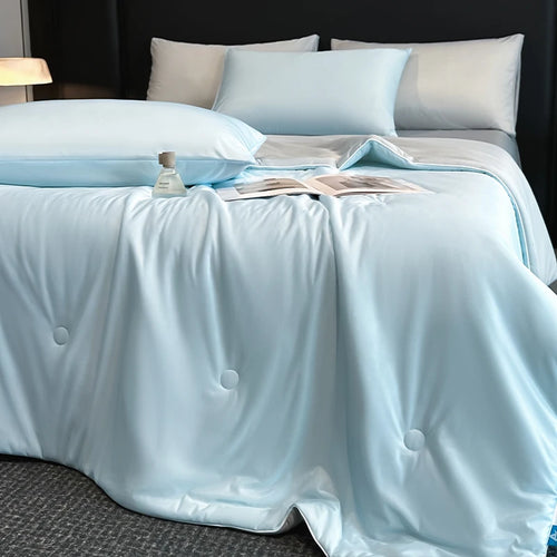 Chill Out with Our Summer Cooling Blanket – The Ultimate Patchwork Quilt for Hot Nights!